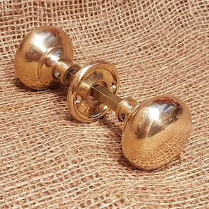 Cottage Bun - Brass Door Knob Set 2" (50mm)