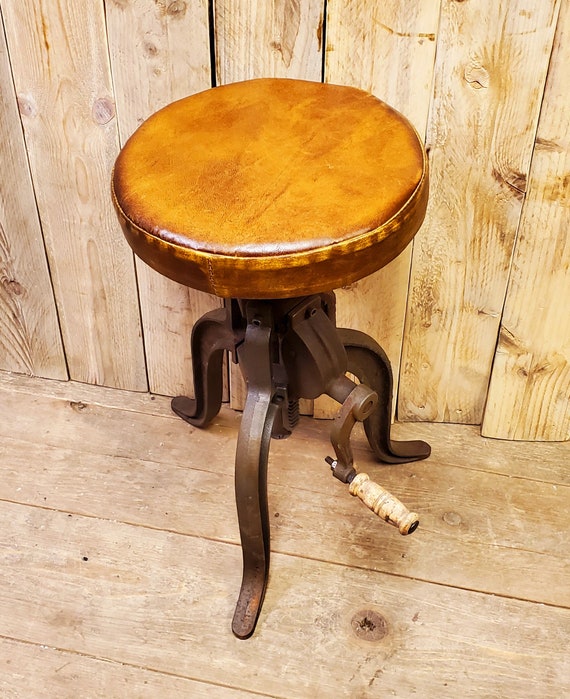Crank stool hot sale