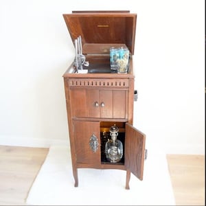 The Record Player Bar II
