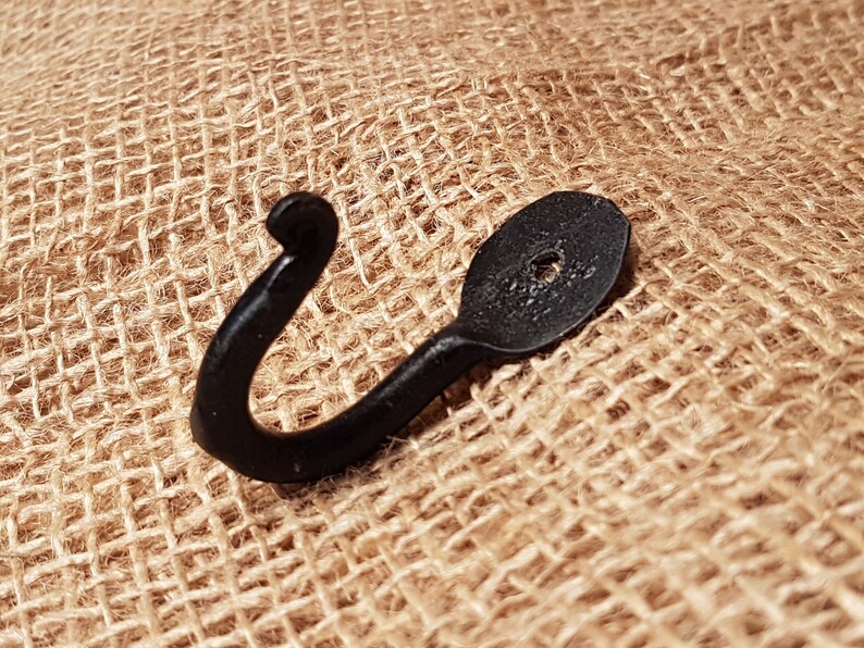 Penny End hook image 3