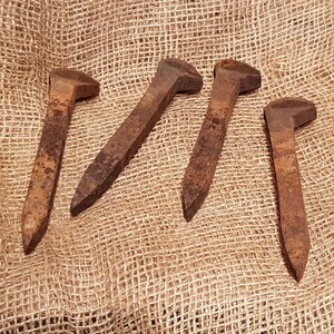 Canadian rail road spikes rusty x 4 image 2