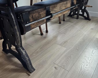 The Tavistock USA Table Base 60 " cast iron and steel - antique wooden beam