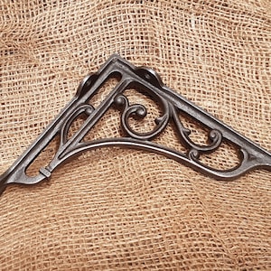 Vintage Antique Iron 7 x 8 Shelf Bracket image 1