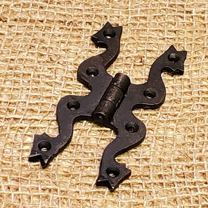 Snake Head Hinge - 2.75" Black cast iron