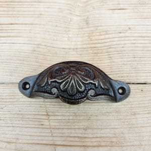 Cup Pull Handle Antique Brass - The Slim Fancy Design