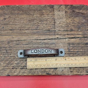 Square D Handle 5" Antique Iron  - London Horizontal/Vertical