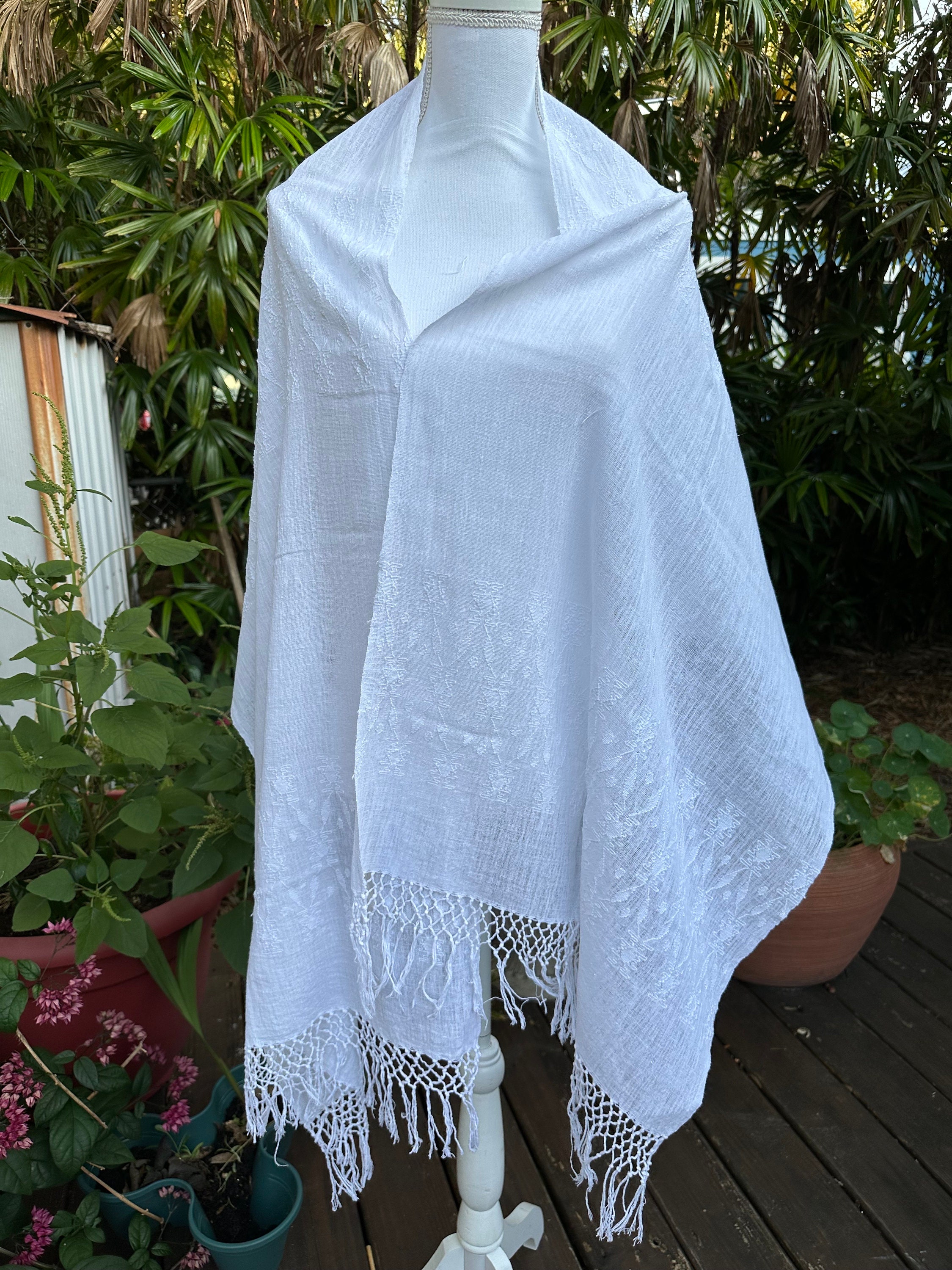 Chalina Blanca/long Shawl/gift Shawl/woman Shawl/textiles Shawl