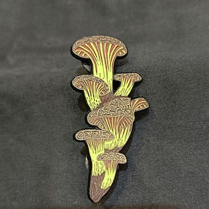 Mushroom Cluster LE 200