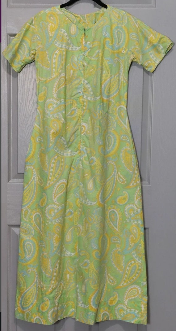 Vintage 60s Green Paisley Print House Dress