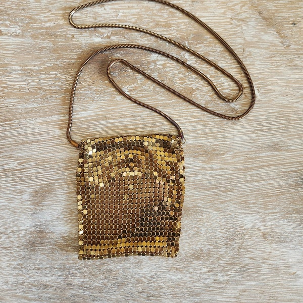 Vintage Whiting and Davis Gold Metal Mesh Lipstick Purse Necklace / / / 70’s Miniature Disco Nightlife Pocket Necklace