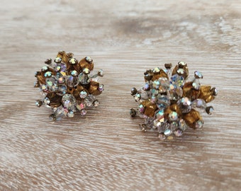 Sensational Vintage Clip-On Cluster Earrings / / / Aurora Borealis Rhinestone and Bead Antique Starburst Earrings