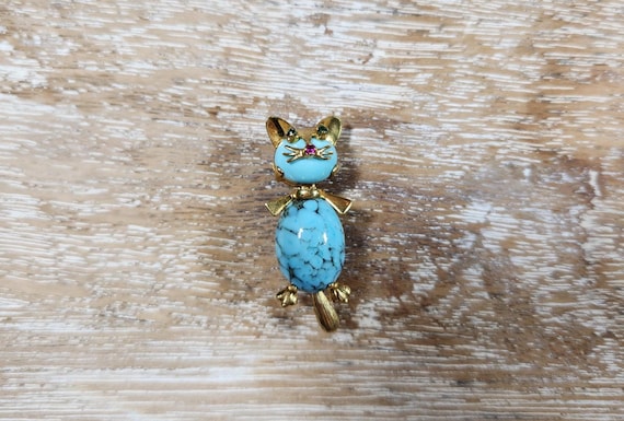 Vintage Unoaerre Italian 18k Gold Cat Brooch: Tur… - image 1