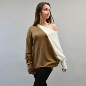 Loose Casual Blouse/Knitwear/Oversize Top/Light Knit Sweater/Extra Long Sleeves/Extravagant Top/Asymmetrical Blouse/Blouse/Long Top/F2212
