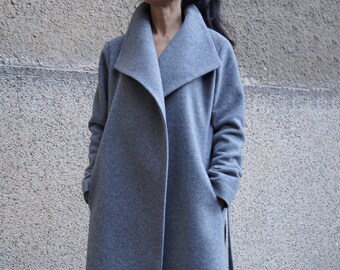 Cashmere coat Louis Vuitton Grey size L International in Cashmere - 35365079