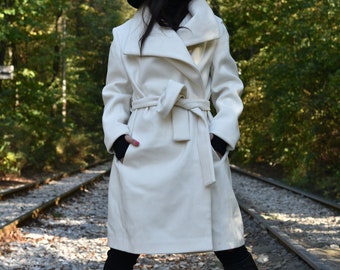White Lined Coat/Cashmere Wool Coat/Winter Coat/Belted Coat/XXL Coat/Masculine Coat/Symmetrical Coat/Autumn Winter Coat/Warm Coat/F1941