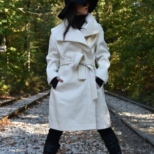 White Lined Coat/Cashmere Wool Coat/Winter Coat/Belted Coat/XXL Coat/Masculine Coat/Symmetrical Coat/Autumn Winter Coat/Warm Coat/F1941