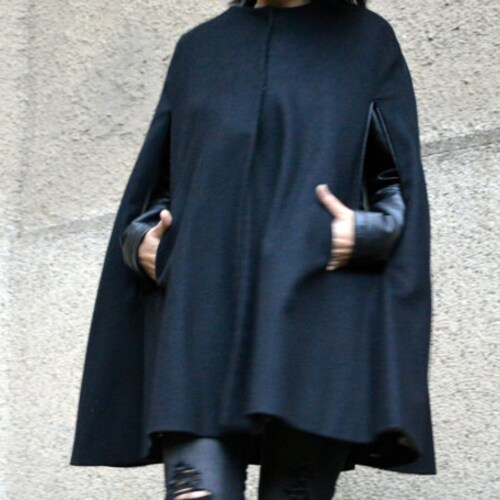 Winter Cloak Coat/jacket for Women/wool 