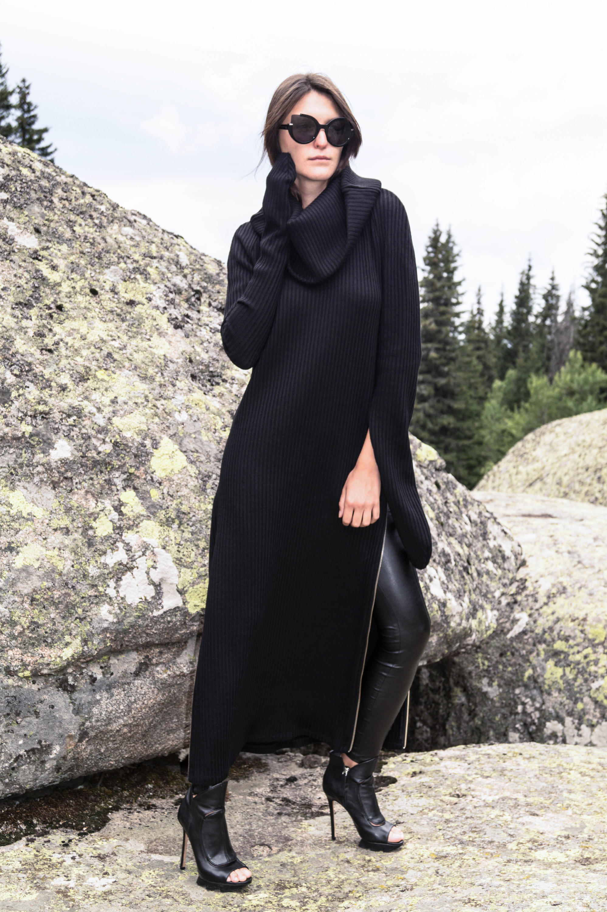 Black Sweater/Cozy Pullover/Sweater Dress/Zipper Dress/Knit Dress/Ribbed Sweater/Maxi Blouse/Over Sized Knit Top/Winter Dress/Slits/F1716