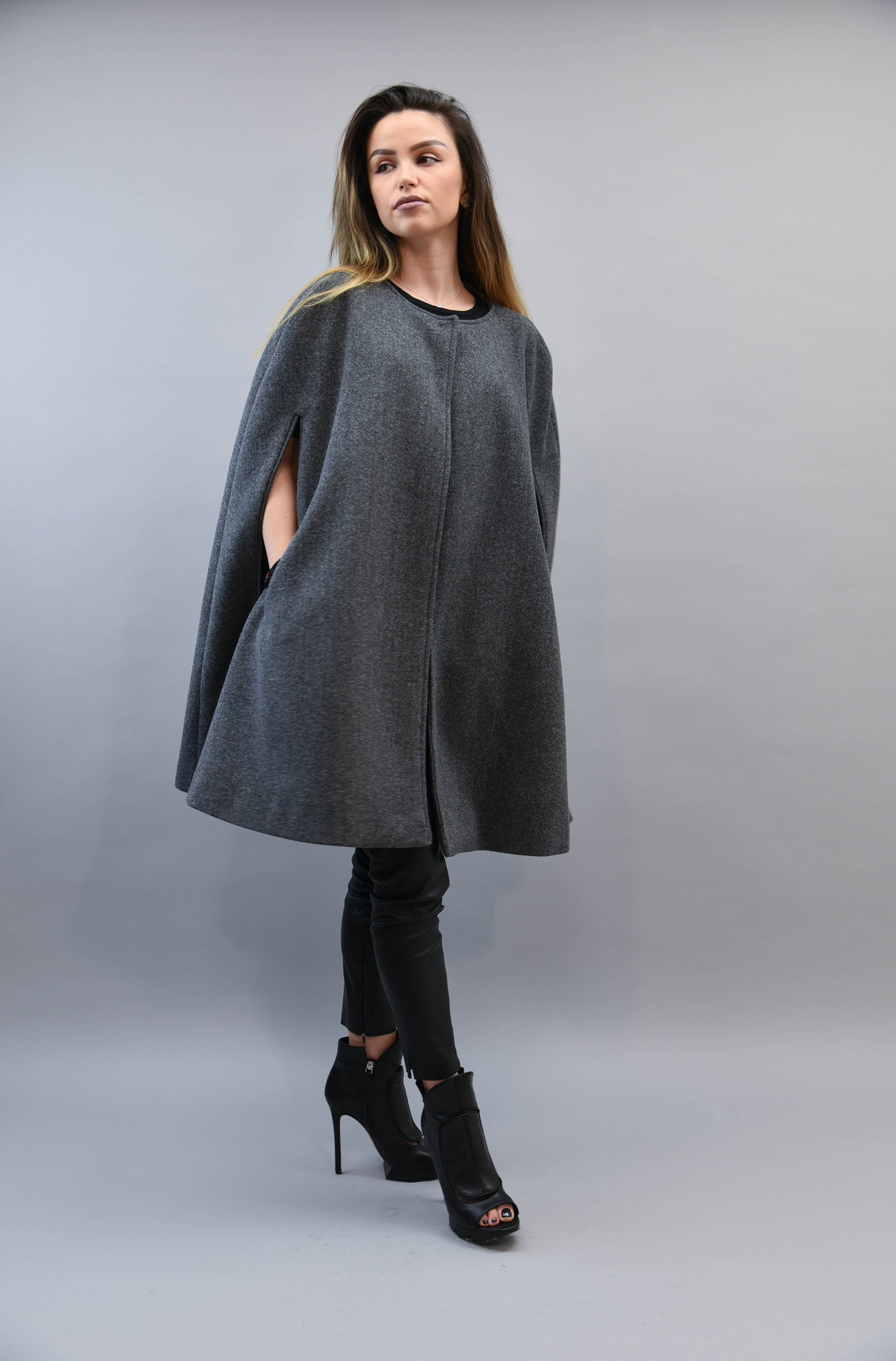 Grey Cape Coat/jacket for Women/grey Wool Cape/cape Jacket