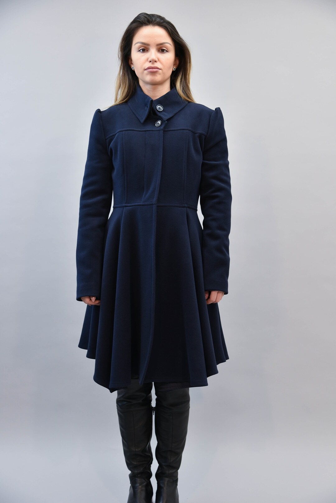 Dunkelblauer langer Wollmantel Kaschmir-Wollmantel hoch