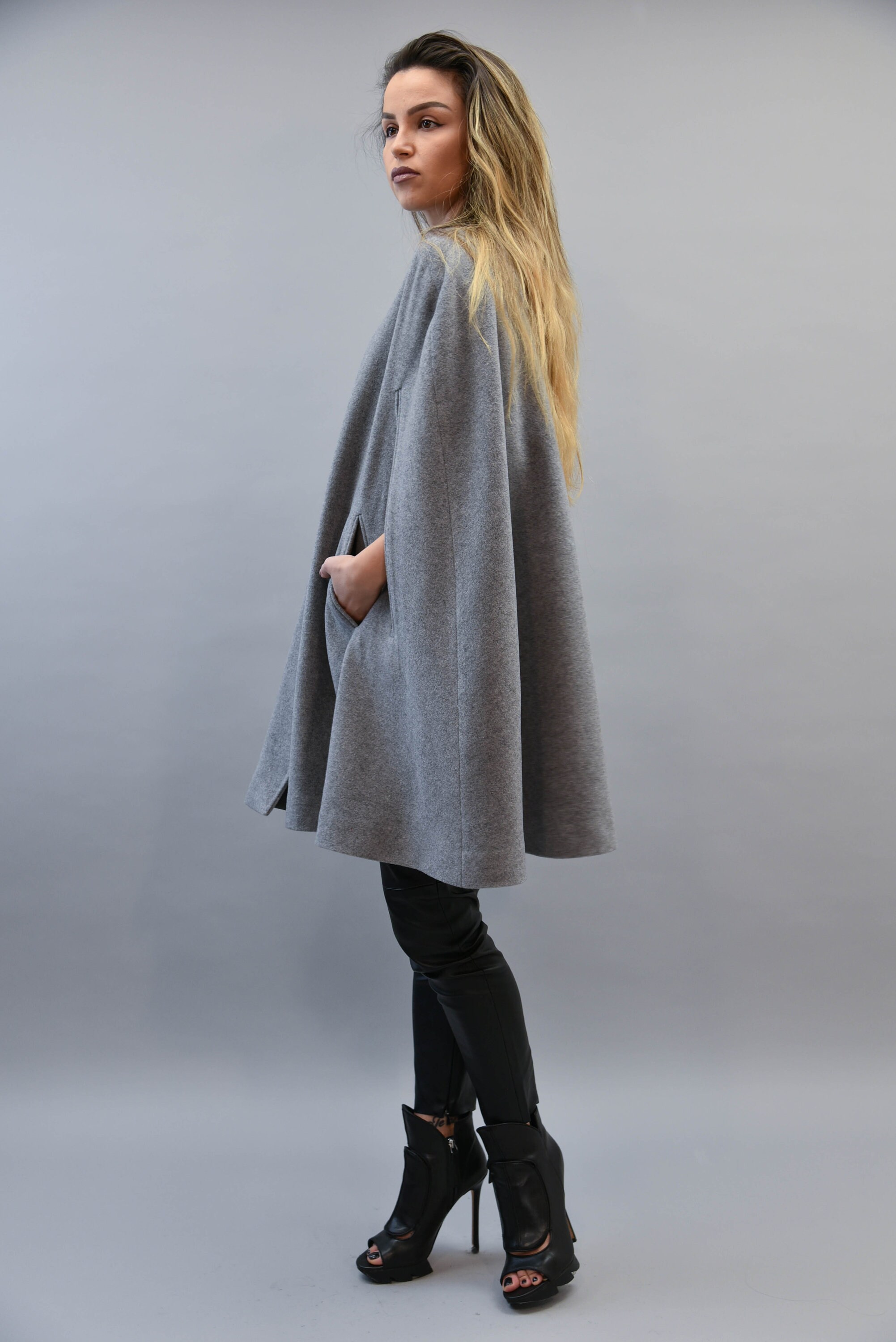 人気の贈り物が for Cape/jacket Grey Light Women/wool Jacket Cape/cape ジャケット・アウター