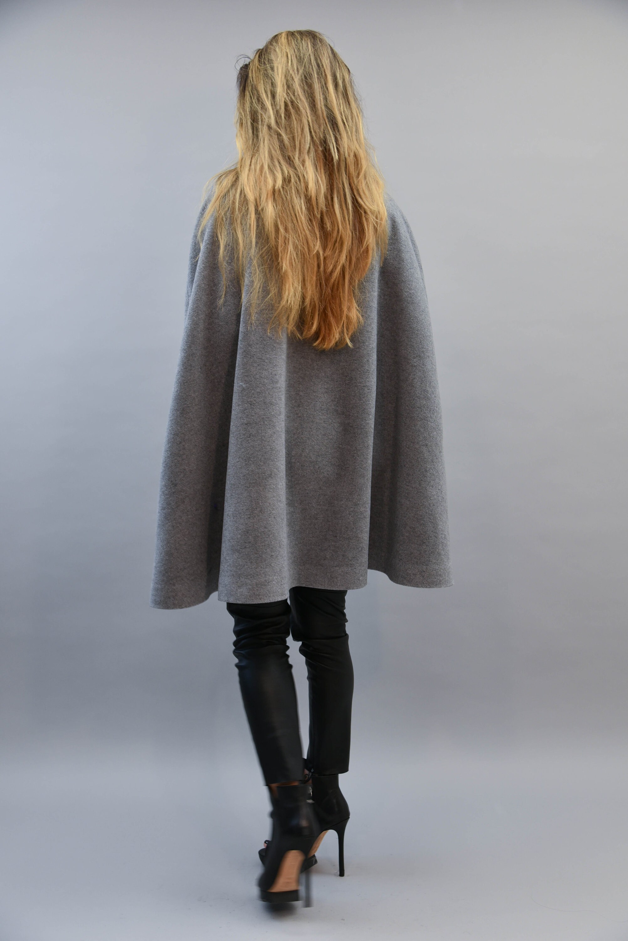 Light Grey Cape/jacket for Women/wool Cape/cape Jacket Light Grey Cape/jacket for Women/wool Cape/cape Jacket