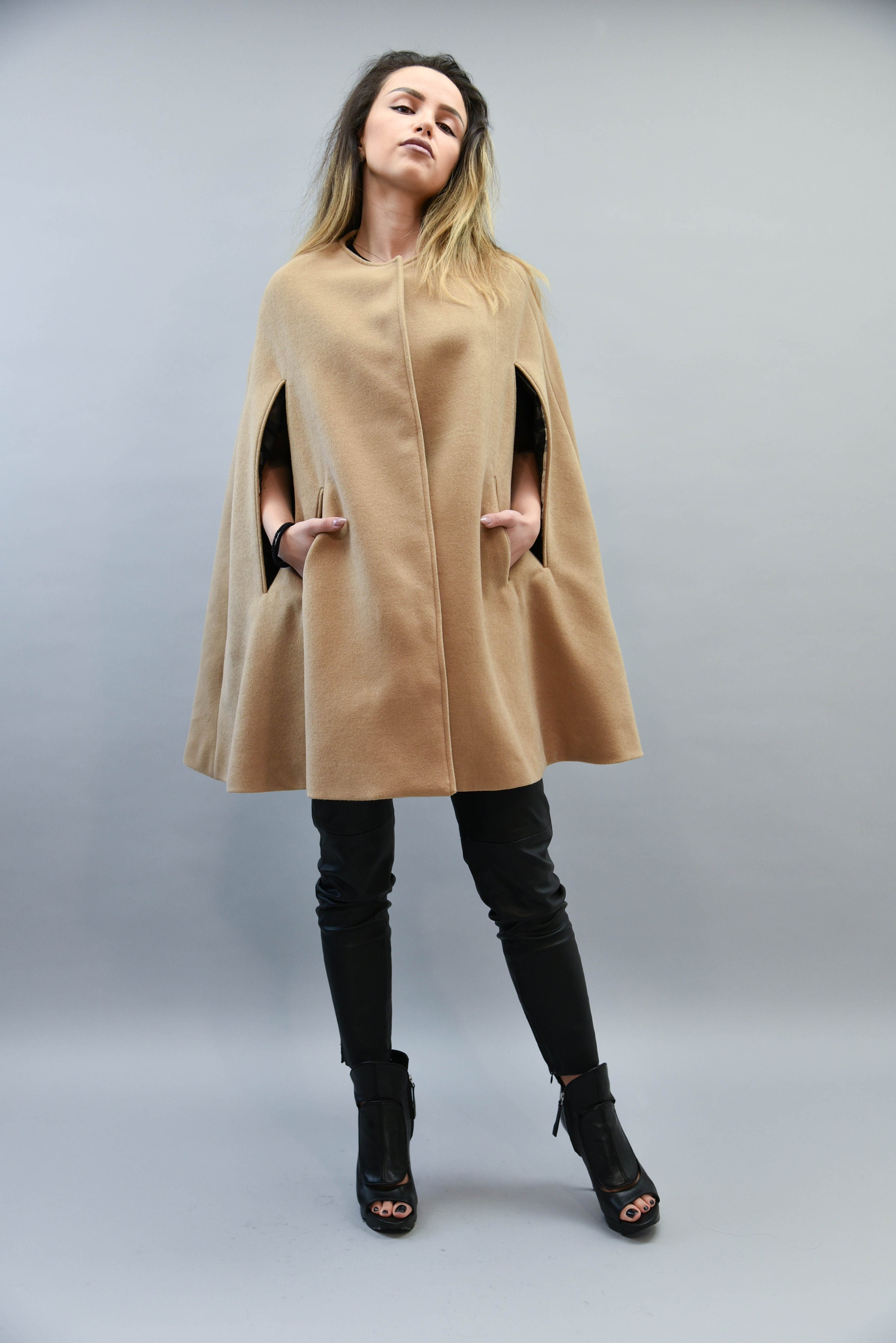 Camel Cape Coat/jacket for Women/camel Wool Cape/cape Jacket