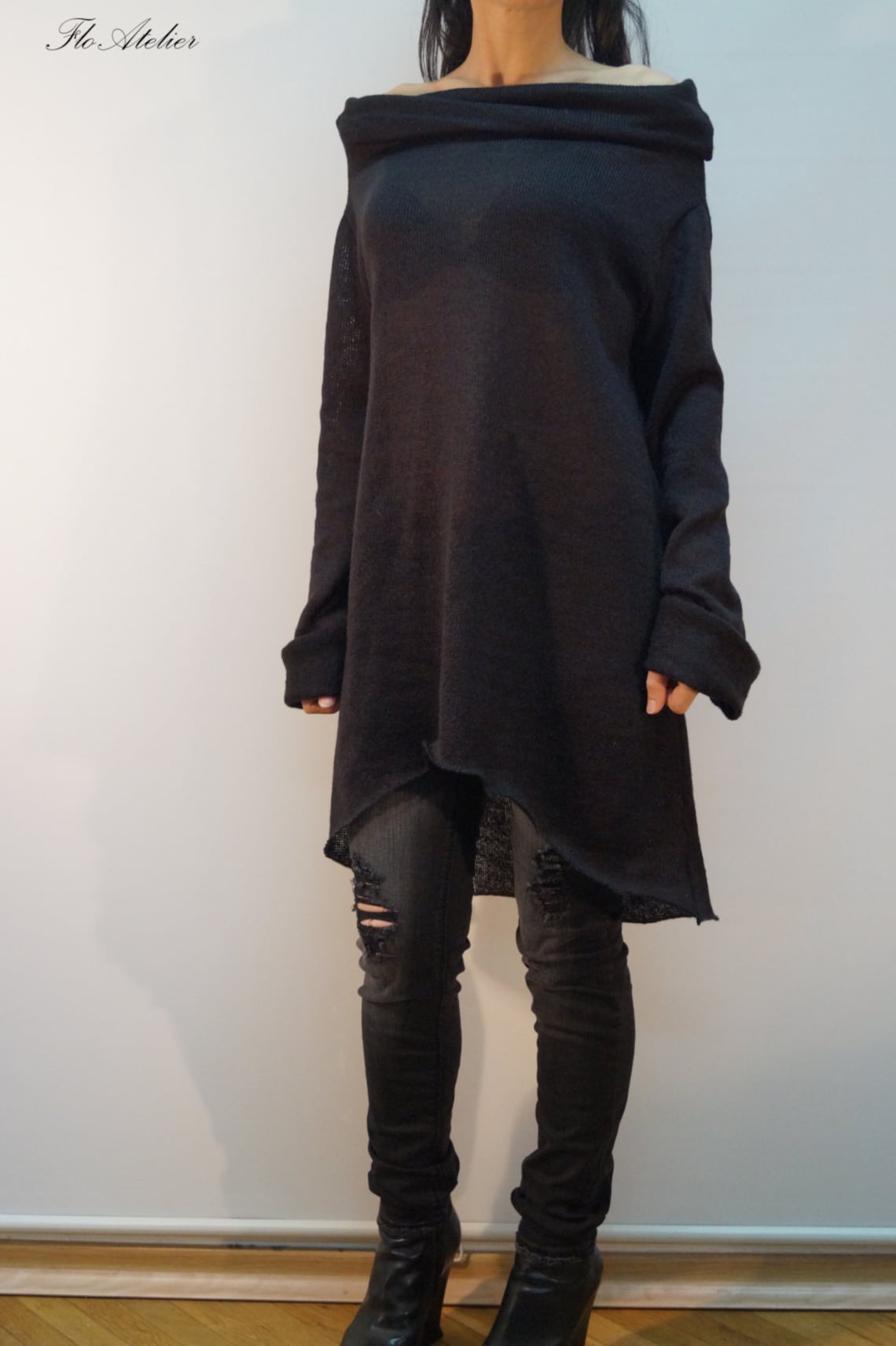 long black dress flowy Plus Size A Line Dresses Sleeve V Neck丨Moon Wood 12 Formal Black Outfits 20-24 US Size:11