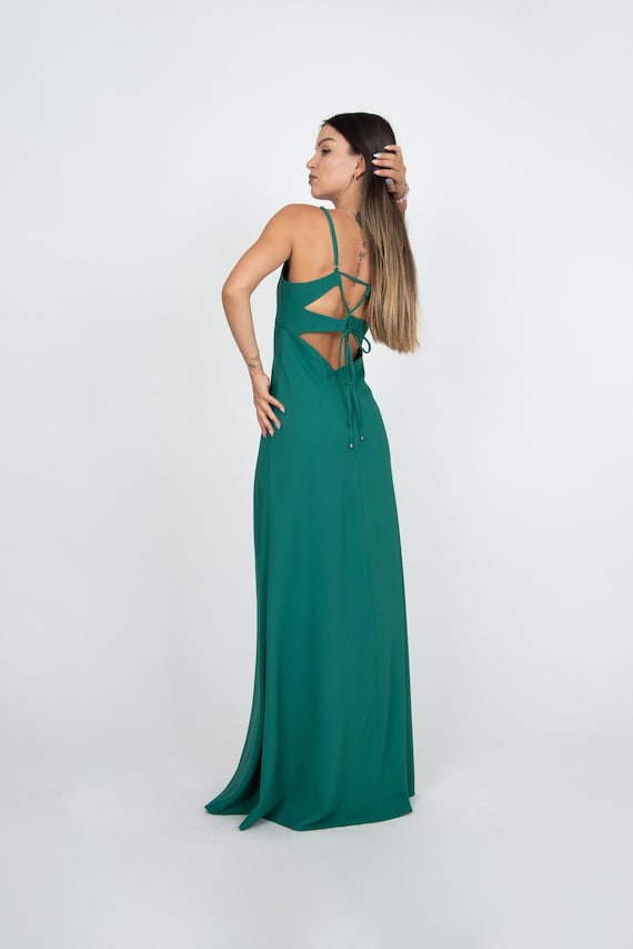 Elegant Infinity Design Gown Design That Elevates Every A Flowing  Silhouette, Parisian
