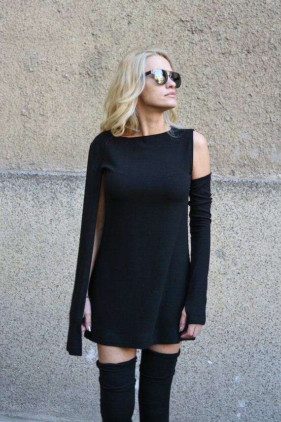 Cape Dress/ One Sleeve Dress/Cape Back Dress/Oversized Top/Extravagant Tunic/Mini Dress/Bordered Hem/Black Tunic/Casual Top/Daywear/F1659 Cape Dress/ One Sleeve Dress/Cape Back Dress/Oversized Top/Extravagant Tunic/Mini Dress/Bordered Hem/Black Tunic/Casual Top/Daywear/F1659