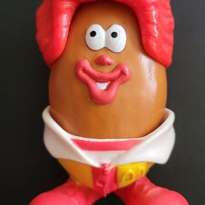 Chicken McNugget Buddies Ronald McDonald (1996) Happy Meal Toy