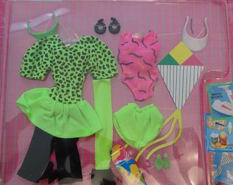 Poupée Barbie vintage des années 1980-90 taille 11,5" vêtements pour poupée mode Sandi Smooth Mooves Duo Fashions par Totsy