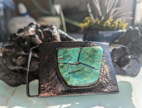 Turquoise Nugget Sterling Silver Belt Buckle: Platinum Inlay  display picture 3