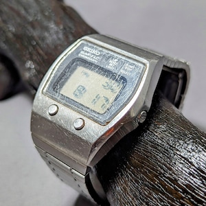 Seiko's First Digital Chronograph Wrist Watch