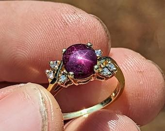 8.4カラット スタールビーリング 天然ダイヤモンドアクセント付き 14K