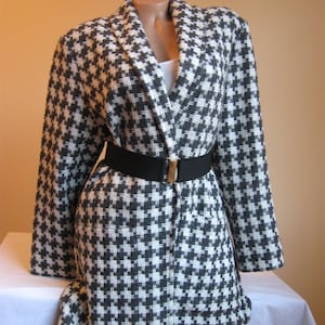 Vintage coat jacket Houndstooth coat gray and white plaid coat