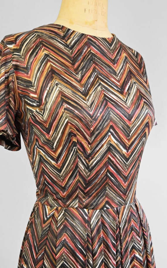 1960s Meander Dress - image 4