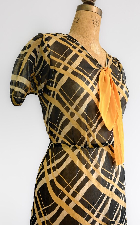 1930s Hexdame Dress - image 6