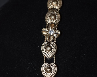 Woman's Vintage Antique Gold Heart Slider Bracelet (1025094) - W5-4-01