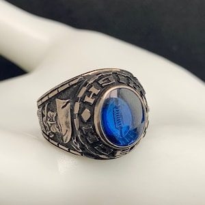 Sell high school ring 2025