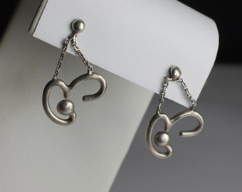 Art Deco Earrings: Chain and dangle, abstract, contemporary, modern look, sterling silver drop earrings, in minimalist style.  Sterling 9193