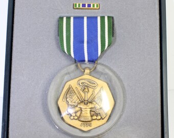 Vintage Official U S Military Medal U S Army Achievement Etsy