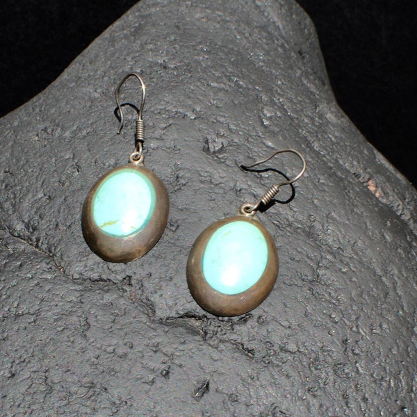 Hallmarked Taxco Mexico, 925,  Southwest turquoise, dangling, sterling silver, drop earrings, on hooks.  Southwest earrings 10263