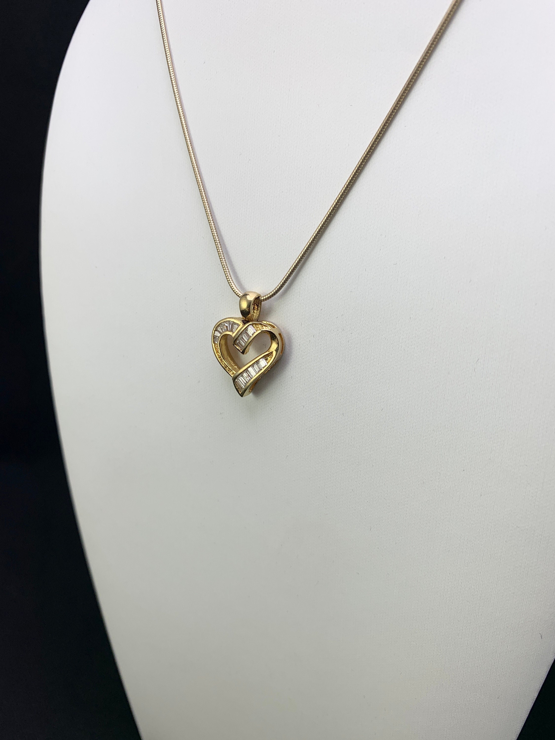 Hallmark Diamonds Heart Necklace 1/15 ct tw Sterling Silver 18