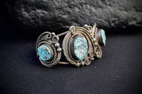 Rare Hallmark Vintage Native American Navajo Turquoise Coral Sterling Silver Ring Rare Hallmark Vintage Native American Navajo Turquoise Coral Sterling Silver Ring
