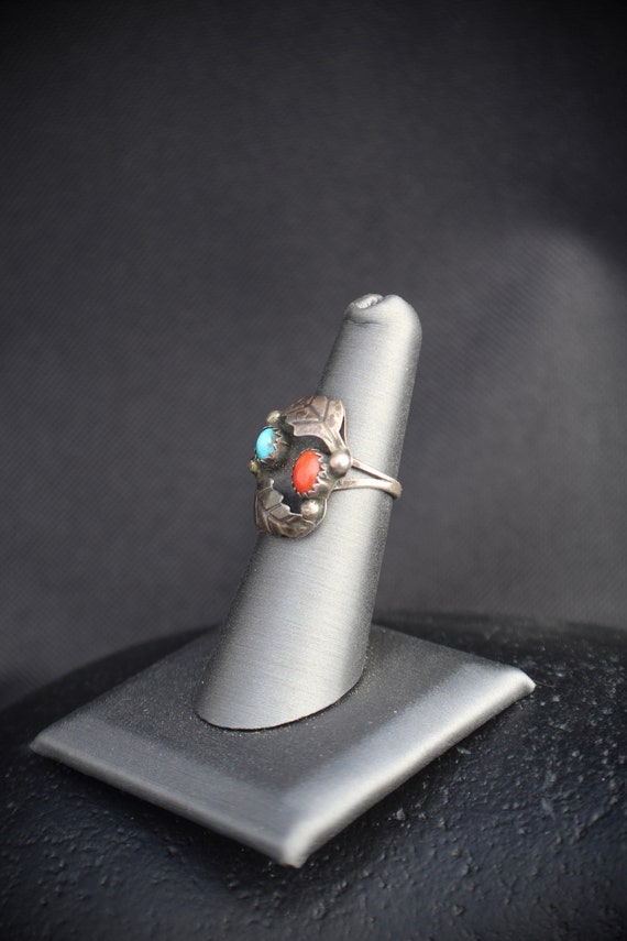 Native American Ring: Navajo, sterling silver wit… - image 7