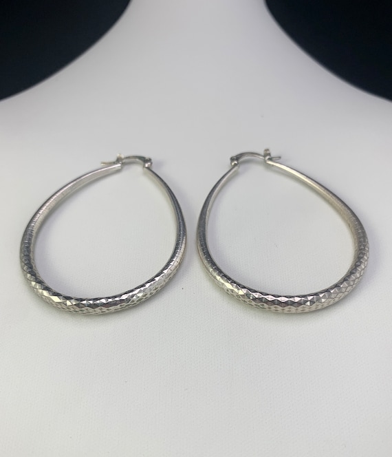 Oval dimpled hoop earrings Oval dimpled hoop earrings