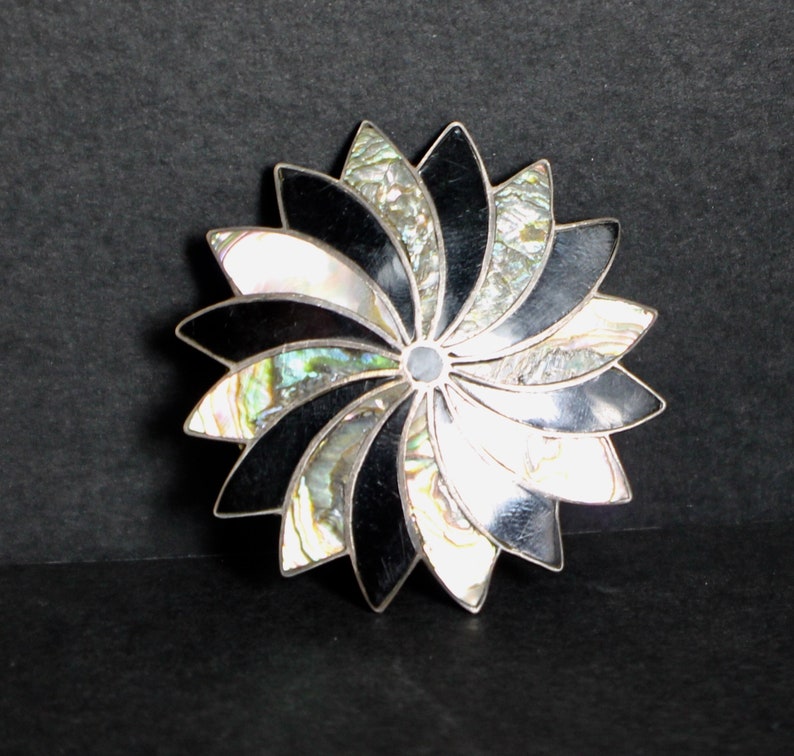Pin Sterling Silver Pendant Sterling Silver Antique Mother of 5811 Mother of Pearl Made in Mexico Vintage Pinwheel Onyx Antique