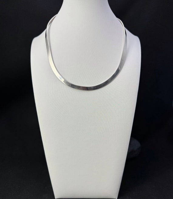 Sterling Silver choker: Necklace, made of  solid s