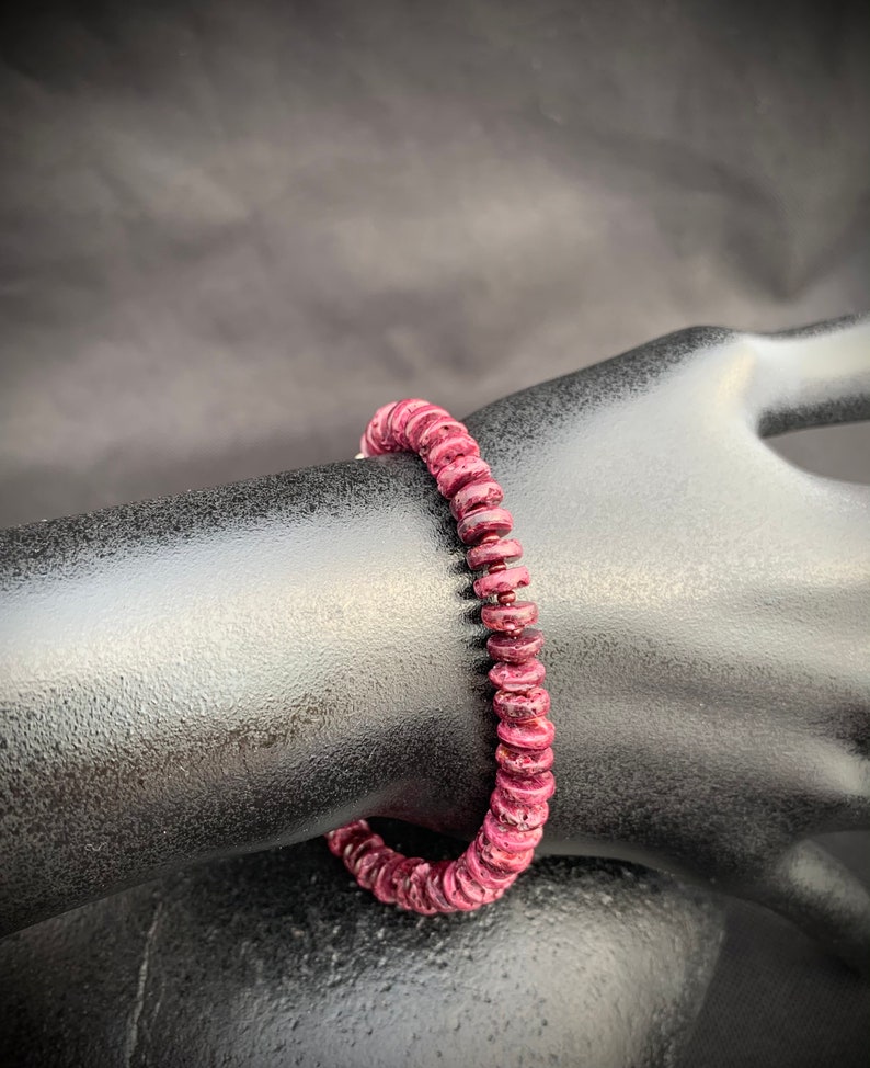Hallmarked 11501 AW-30 Audrita designed and created Southwest bracelet with two size purple spiny oyster beads in 7.5 inch length